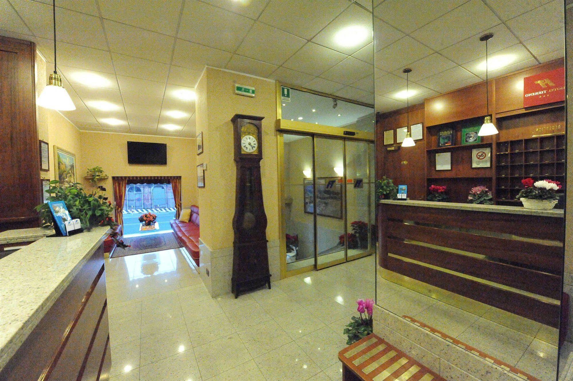 Hotel Tirreno Генуя Екстер'єр фото
