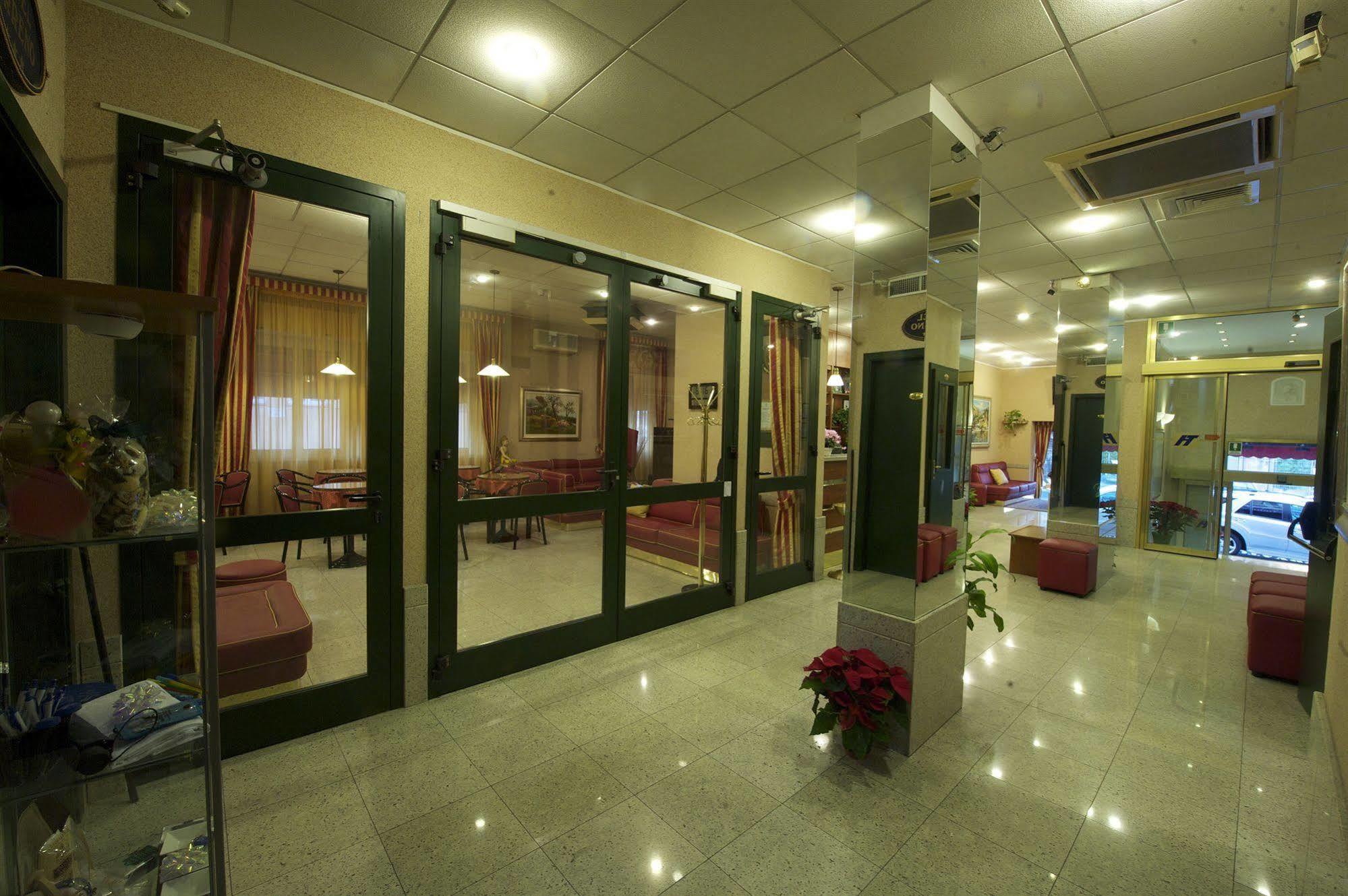 Hotel Tirreno Генуя Екстер'єр фото